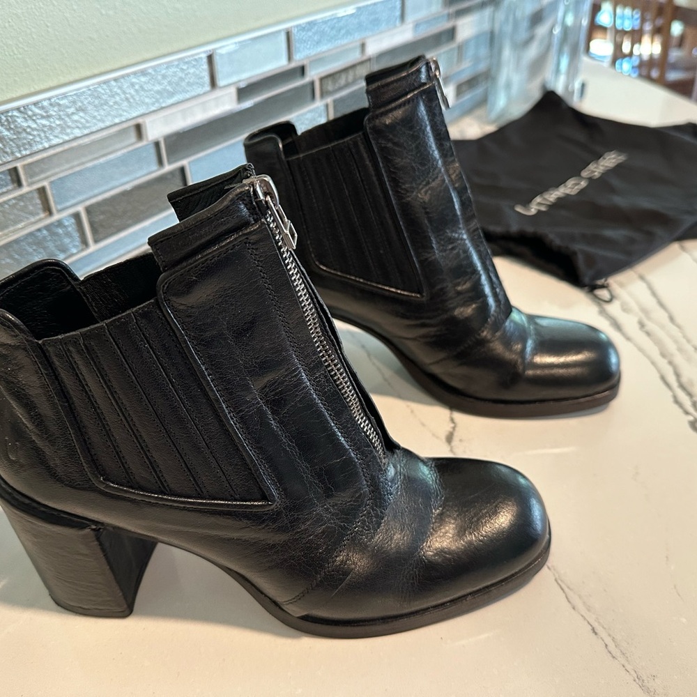 Untamed Street -  Italian made! Richmond Urban Black Chelsea Boots. Worn once!